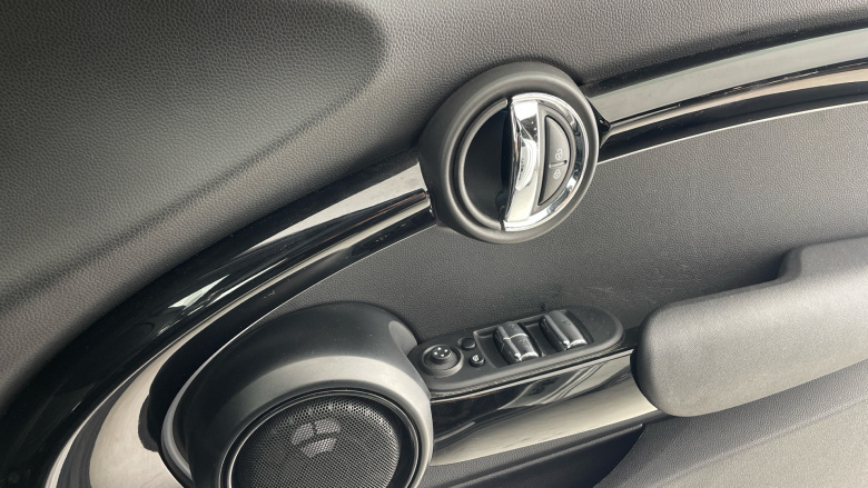 MINI Convertible 1.5 Cooper Classic Premium Plus 2dr Auto Petrol Convertible